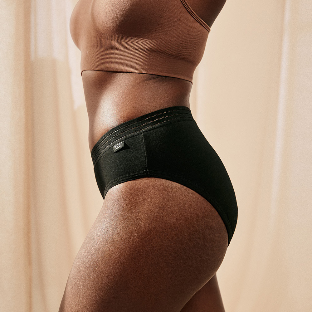 TOM;PERIOD BRIEF,PREM BKNI BLK M 1X6